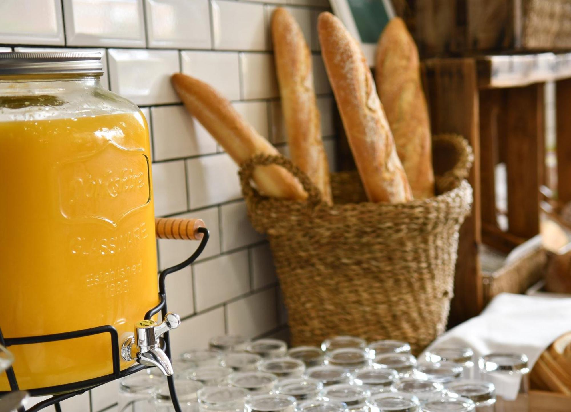 Voco Madrid - Las Tablas By Ihg — Photos 2